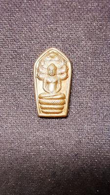 ปรกใบมะขาม หลวงพ่อฉาบ วัดศรีสาคร สิงห์บุรี รุ่นแรก เนื้อทองแดง สวยเดิมน่าเก็บสะสมพร้อมบัตรรับรอง