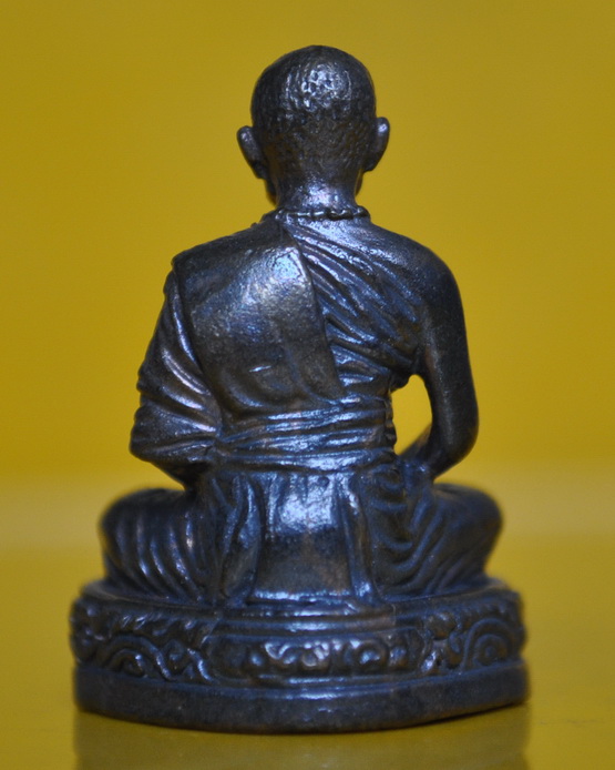 รูปหล่อสามรอบครูบากฤษดา วัดสันพระเจ้าแดง