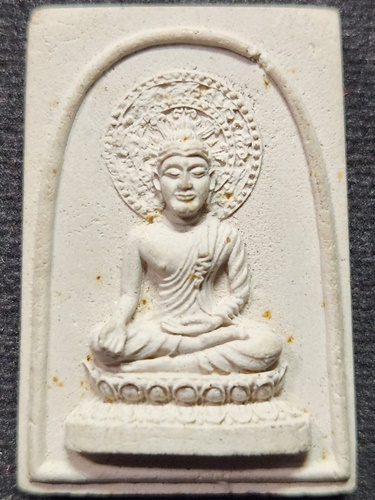 วัดดอนยานนาวา จ.กรุงเทพฯ  พระผงพระสมเด็จประภามลฑล พิมพ์ใหญ่ รุ่นเสาร์ห้า ปี 2516 