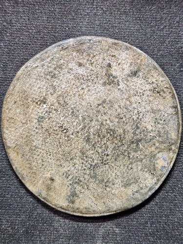 กรุเตาทุเรียง จ.สุโขทัย พระงบน้ำอ้อย  พิมพ์ 25 พระองค์ เนื้อชิน