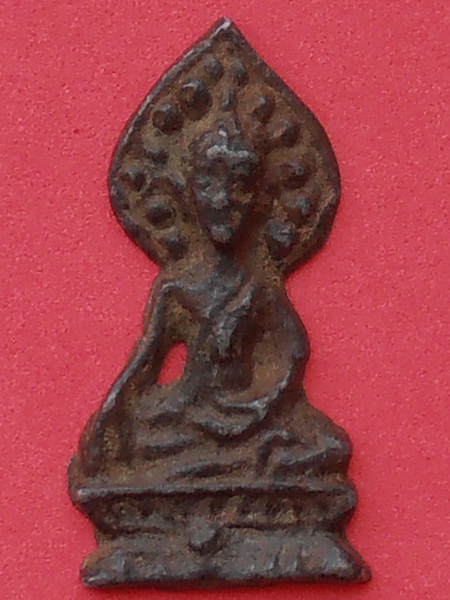 พระปรกโพธิ์ เนื้อชิน