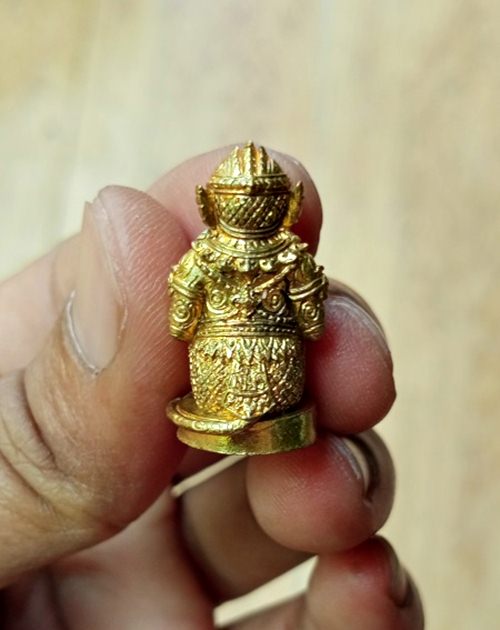 หนุมานชนะมาร พ่อท่านเขียว วัดห้วยเงาะปัตตานี เนื้อชนวนอุดผง หมายเลข 476 พร้อมกล่อง