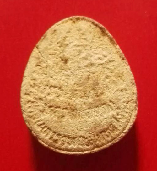 พระปิดตาเนื้อผงกัลปังหาแดง ฝังตะกรุด ไม่ทราบที่