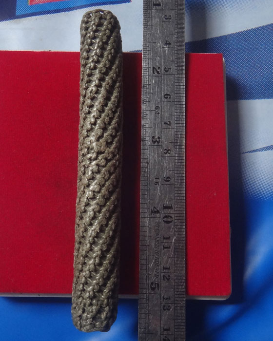 ตะกรุดโทนเนื้อตะกั่วหลวงพ่อเปิ่น วัดบางพระ นครปฐม ถักเชือกเดิมสวยมาก ยาว 4 นิ้ว