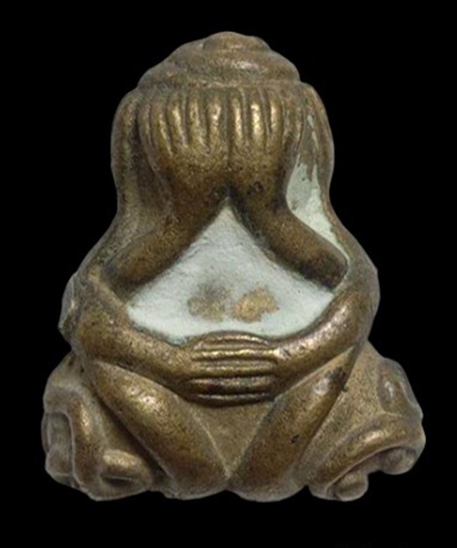 "เคาะเดียว" พระปิดตาหล่อสองหน้า ไม่ทราบที่ พบเห็นน้อย