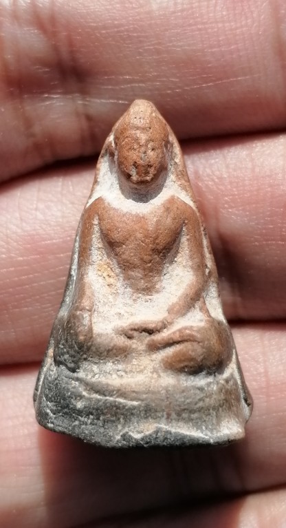 พระไม่ทราบที่ เคาะเดียว  