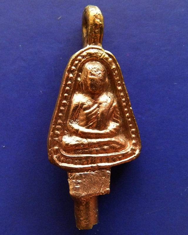 ล้างผิว...เหรียญหล่อจอบใหญ่ หลวงพ่อเงิน รุ่นปืนแตก วัดคงคาราม (บางคลานใต้) ตัดจากช่อกรรมการ (2)