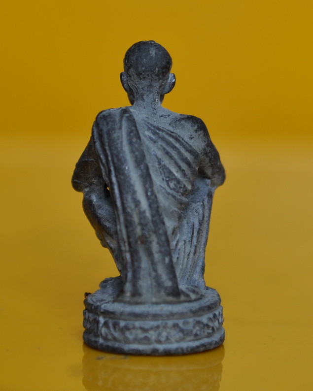 รูปหล่อลอยองค์หลวงพ่อคูณ 