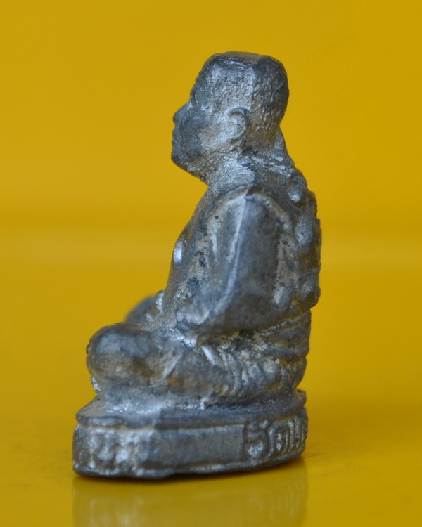 รูปเหมือนลอยองค์เนื้อตะกั่วอวน หลวงพ่อเกตุ วัดเกาะหลัก