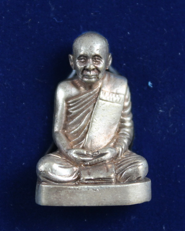 รูปหล่อเนื้ออัลบาก้าสมเด็จพระญาณสังวร 