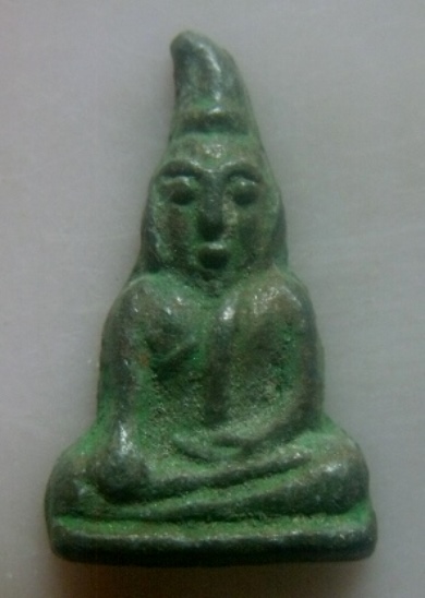 **เบา​ๆ​**พระท่ากระดาน พิมพ์เล็ก เนื้อชินตะกั่ว เก่าๆ ไม่ทราบที่**สวยๆ เชิญชมครับ