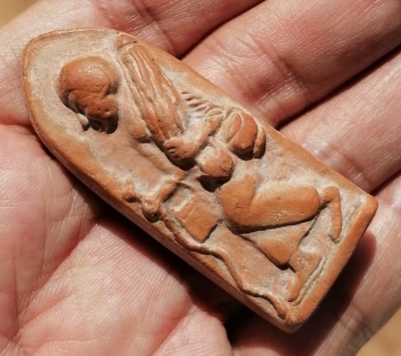 พระสีวลีพิมพ์หมวกกันน็อค​ หลังยันต์​ หลวงพ่อกวย วัดโฆสิตาราม จ.ชัยนาท​ ยุคต้น เคาะเดียว     