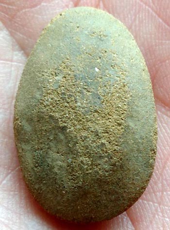 *พิมพ์เม็ดน้อยหน่า เนื้อดินกรุเก่า ปี๒๔๖๐ หลวงพ่อหร่ำ วัดกร่าง ปทุมธานี*