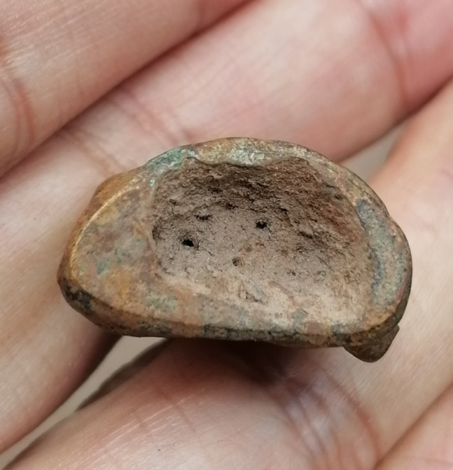 พระไม่ทราบที่ เคาะเดียว  