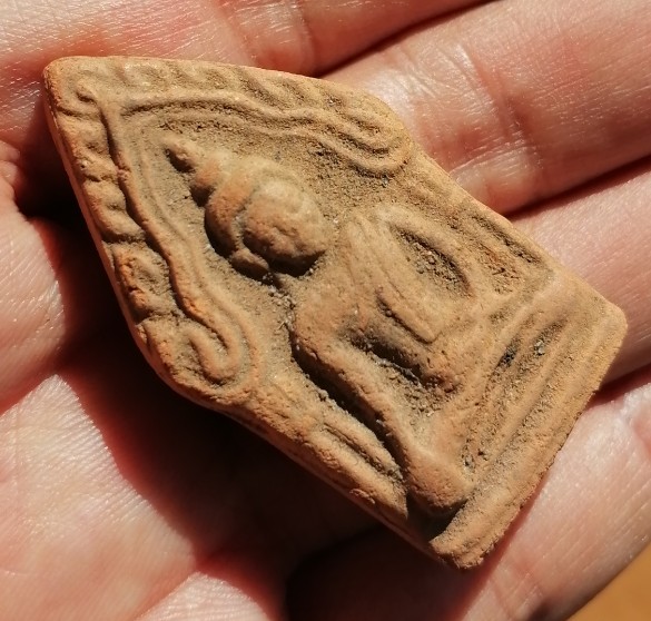 ขุนแผนหลังกุมารทอง​ หลวงพ่อกวย​ วัดโฆษิตาราม​ เนื้อดิน​ ยุคต้น​ เคาะเดียว     