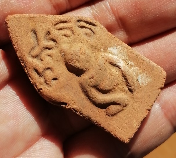 ขุนแผนหลังกุมารทอง​ หลวงพ่อกวย​ วัดโฆษิตาราม​ เนื้อดิน​ ยุคต้น​ เคาะเดียว     