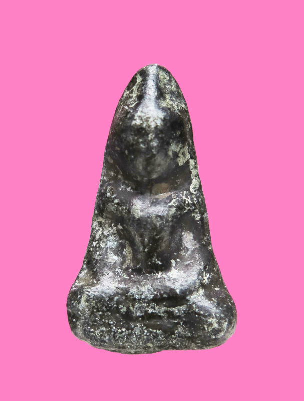 พระร่วงนั่ง เศียรชีโบ เนื้อตะกั่วสนิมแดง ไม่ทราบกรุ