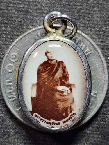 วัดพิกุลทอง ท่าช้าง สิงห์บุรี ล็อคเกต พระธรรมมุนี(หลวงพ่อแพ เขมังกโร)