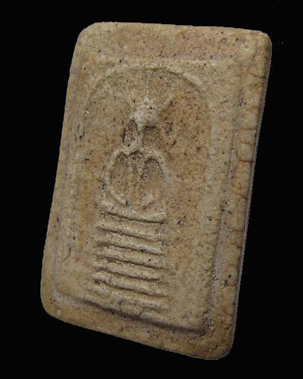 พระสมเด็จเกศไชโย พิมพ์ ๖ ชั้น อกตลอดเล็ก วัดไชโยวรวิหาร จ.อ่ างทอง