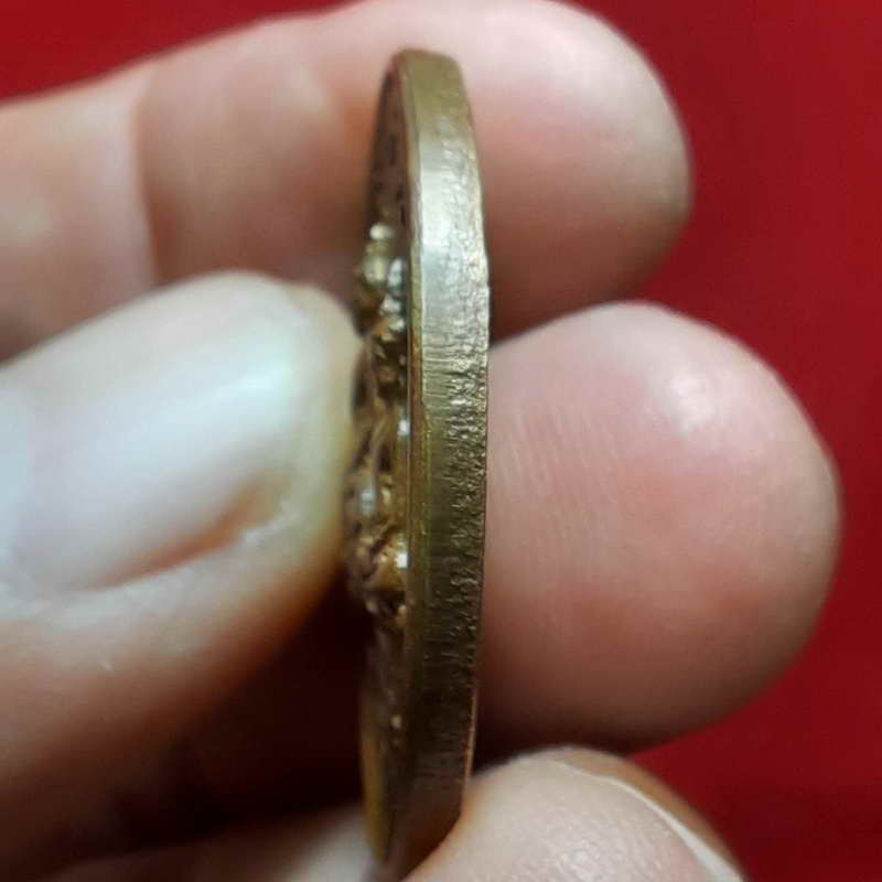 เหรียญพระสามสมัย มั่งมี ศรีสุข วัดชิโนรส ปี 2512....1500