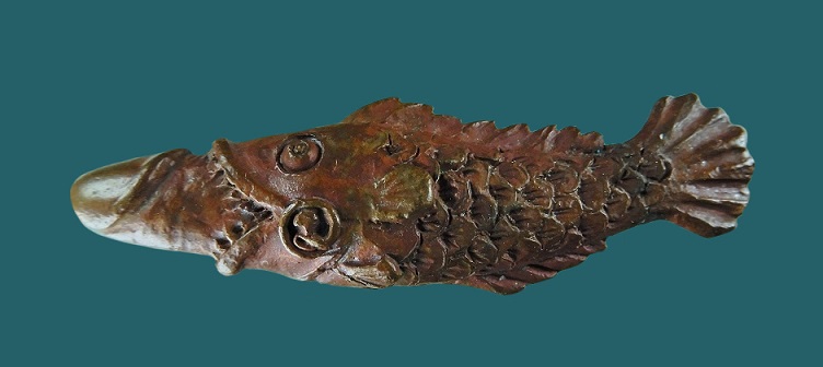 ปลาชะโดตีแปลง รุ่นแรก หลวงพ่อเอิบ วัดซุ้มกระต่าย ปี 2551 (ทำมาจากระฆังแตก)