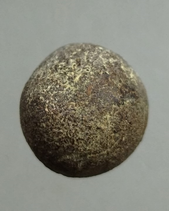 ลูกอมกันผีครูบาสิงห์แก้ว วัดปากกอง รุ่น3 (ครูบาผีกลัว)