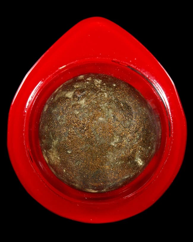 ลูกอมผงพรายกุมาร (บรอนซ์วานิช) หลวงปู่ทิม วัดละหารไร่ ระยอง