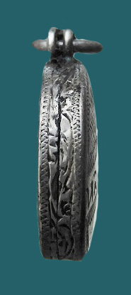 สีผึ้งตลับเงินแกะ หลวงปู่โป๊ะวัดบ้านบิง สุดยอดมหาเสน่ห์-พลิกชีวิต (ตลับไข่ใหญ่)