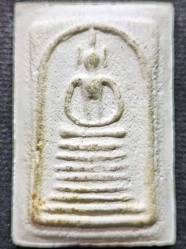 วัดโล่ห์สุทธาวาส อ.เมือง จ.อ่างทอง พระสมเด็จ 7 ชั้น 