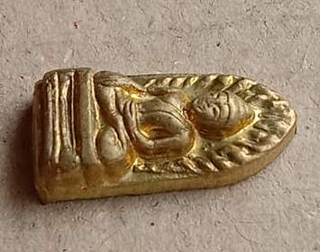 พระรอดองค์หน้อย ไจยะเบงชร ครูบาอิน อินโท วัดฟ้าหลั่ง-ทุ่งปุย ปี2543 เนื้อทองจังโก๋