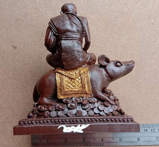 พระบูชา ขนาด 4.5 นิ้ว แร่ผสมเหล็กน้ำพี้ รุ่น หมุนพันล้าน ออกปี2564 วัดบ้านจาน