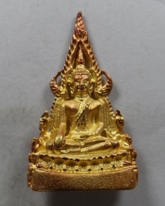 รูปหล่อพระพุทธชินราช (1)