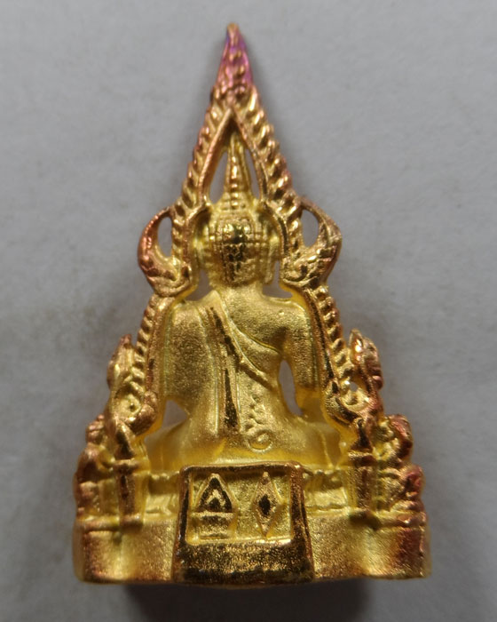 รูปหล่อพระพุทธชินราช (1)