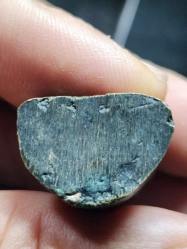 วัดไผ่โรงวัว จ.สุพรรณบุรี พระหล่ออุดกริ่ง รูปเหมือนหลวงพ่อขอม รุ่นแรก  ปี๒๔๙๗  กริ่งดัง