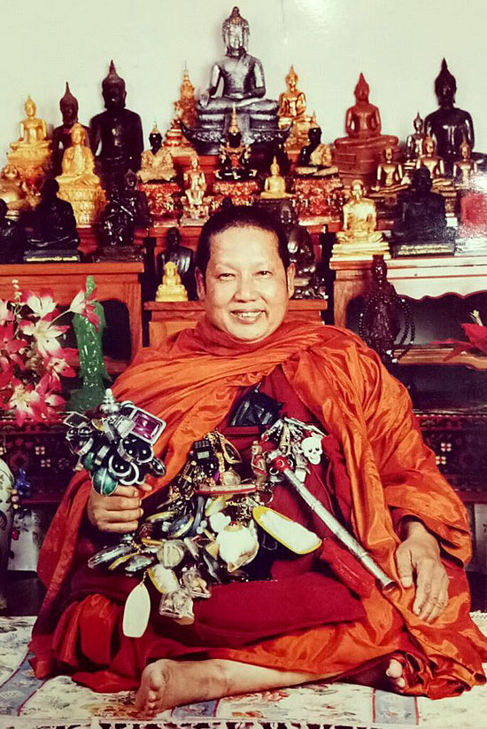 พระผงรูปเหมือน หลวงพ่อจำเนียร วัดถ้ำเสือ จ.กระบี่ รุ่นทานบารมี 72 ปี