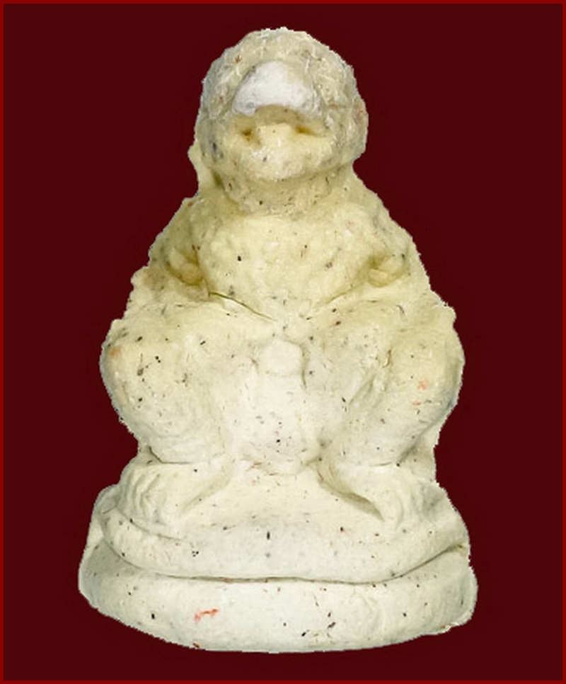 หนุมานชินะฤทธิ์ ชินบัญชรรุ่นแรก หลวงปู่บัว วัดศรีบูรพาราม เนื้อผงพรายบูรพา ฝังตะกรุดทองแดง ปี 2553