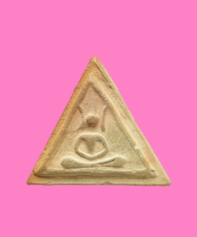 สมเด็จหน้าจั่ว เนื้อดิน หลังปาด