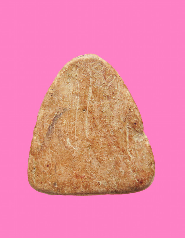 พระปิดตา ขัดสมาธิเพชร พิมพ์ลึกๆ เนื้อดิน