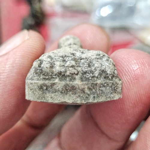 พิมพ์ใหญ่รุ่นมหาเศรษฐีโชคพร้อมกล่องเดิมฝังตะกรุดเงินอุดเนื้อว่าน 97