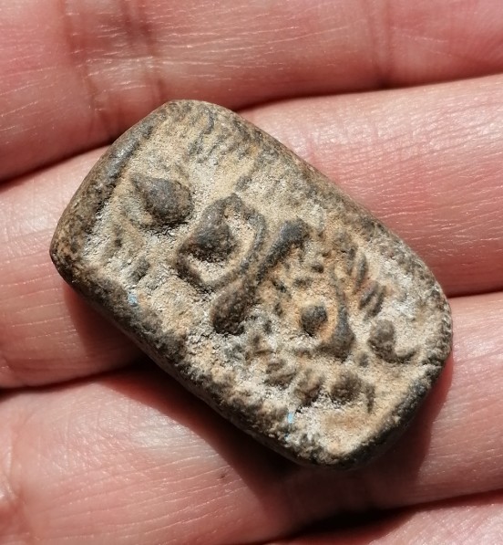 พระเนื้อว่านไม่ทราบที่ เคาะเดียว    