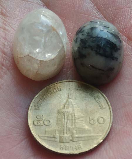 หัวแหวนหินโป่งข่ามเขี้ยวหนุมาน