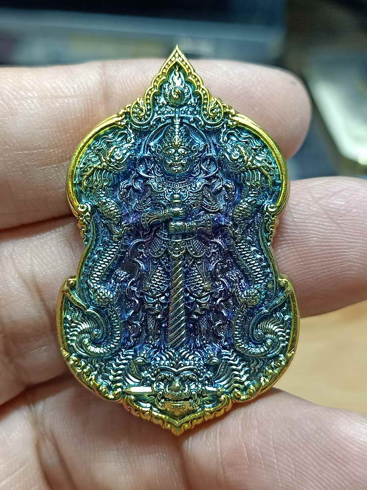 4-295 เหรียญท้าวเวสสุวรรณ มังกรสวรรค์ ศาลเจ้าเทพนาจา หาดใหญ่ สงขลา 2565 ชน.ผิวรุ้ง เลข1183 กล่องเดิม