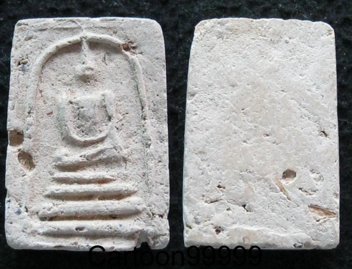 สมเด็จ ๓ ชั้น เนื้อผง แห้งๆ เก่าๆ ครับผม