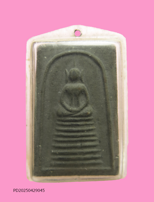 สมเด็จเลี่ยมแล้ว