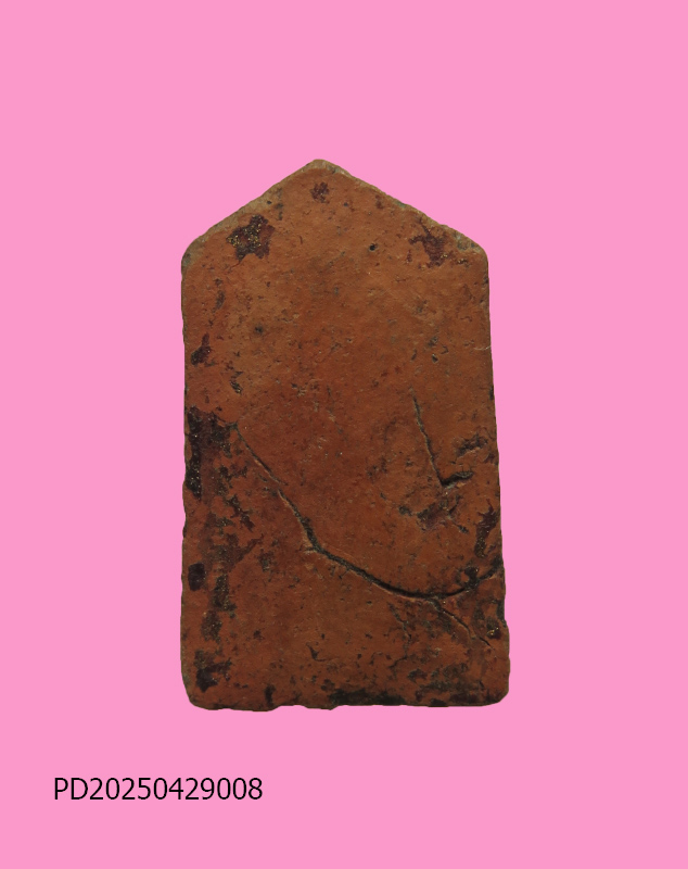 พระชัยวัฒน์ครึ่งซีก เนื้อดิน เจ้าคุณศรี (สน) วัดสุทัศน์