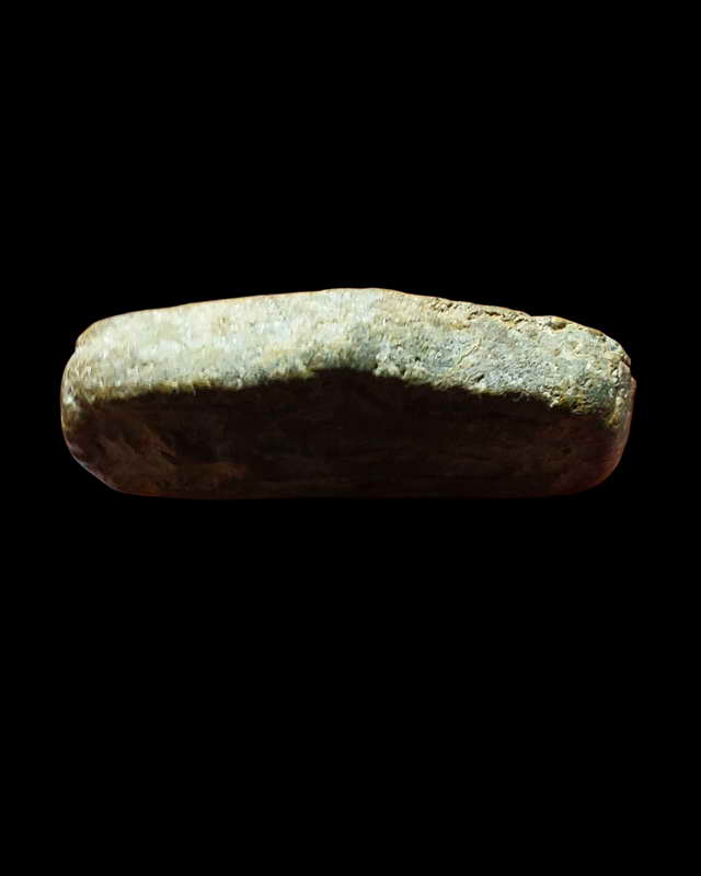 พระกรุวัดท้ายตลาดพิมพ์ไสยาสน์เนื้อดินผสมผงใบลาน