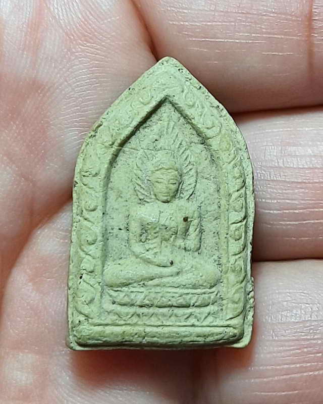 พระพุทธปางประธานพร หลวงพ่อดัด วัดท่าโบสถ์ รุ่นกุฏิระเบิด 