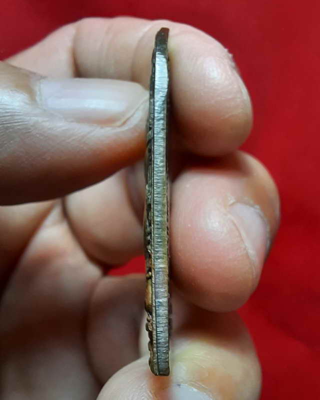 พระลีลากำแพงนิ้ว (พระลีลายอดอัฏฐารส) พิธีพระกริ่งนเรศวร รุ่นแรก ปี ๒๕๐๗ จ.พิษณโลก