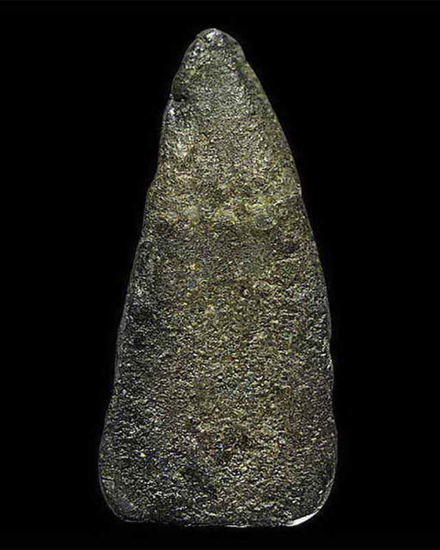 พระพิจิตรเขี้ยวงูเนื้อชิน พร้อมบัตรรับรองพระแท้