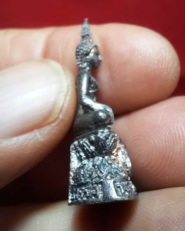 พระกริ่ง หลวงพ่อศรีสวรรค์ วัดนครสวรรค์ เนื้อเงิน พิมพ์เล็ก ปี2535 สวยมากกล่องเดิมๆ